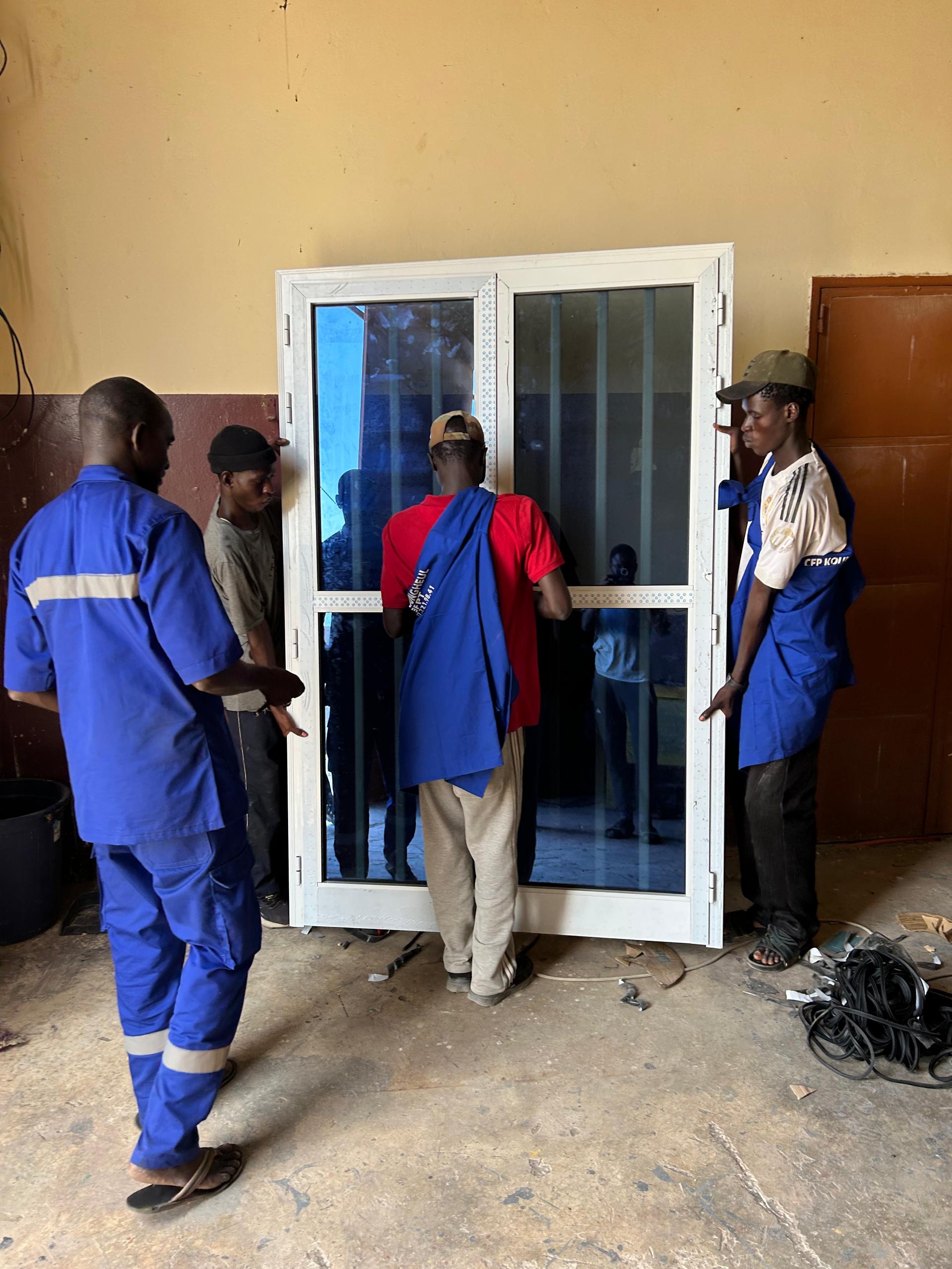 Formation en Menuiserie Aluminium des apprentis financé par les 3FPT